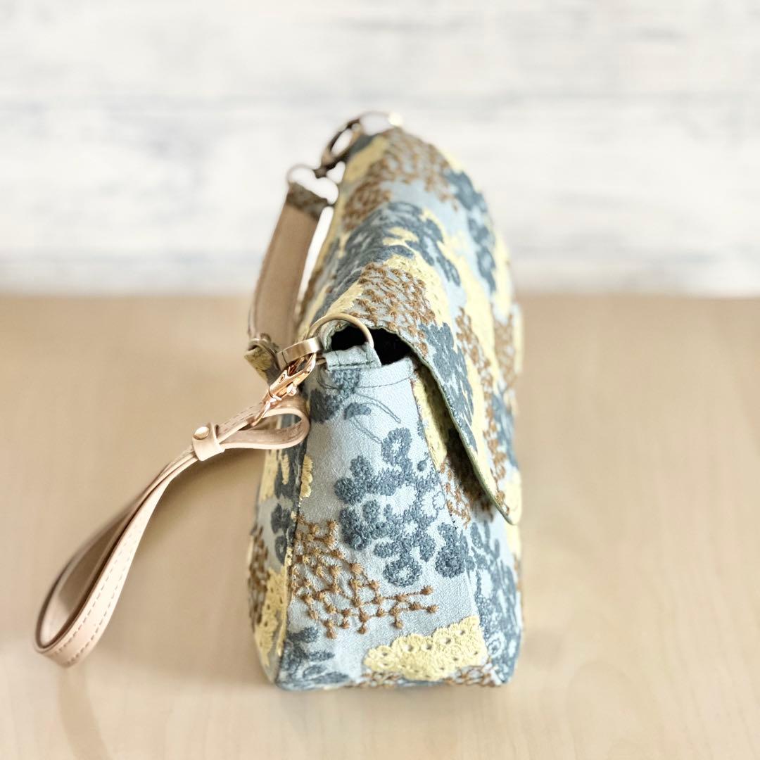 ミナペルホネン コロンとしたショルダーバッグMB504-051