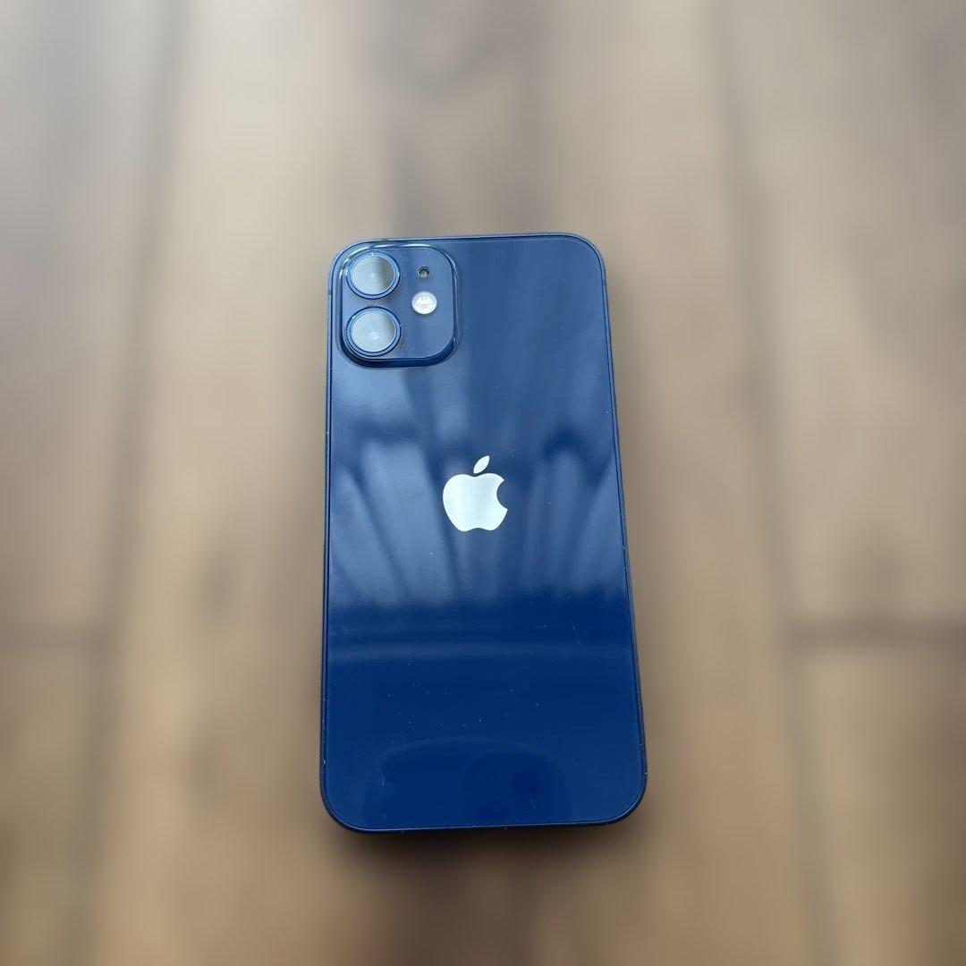 Apple iPhone 12 深い青 本体