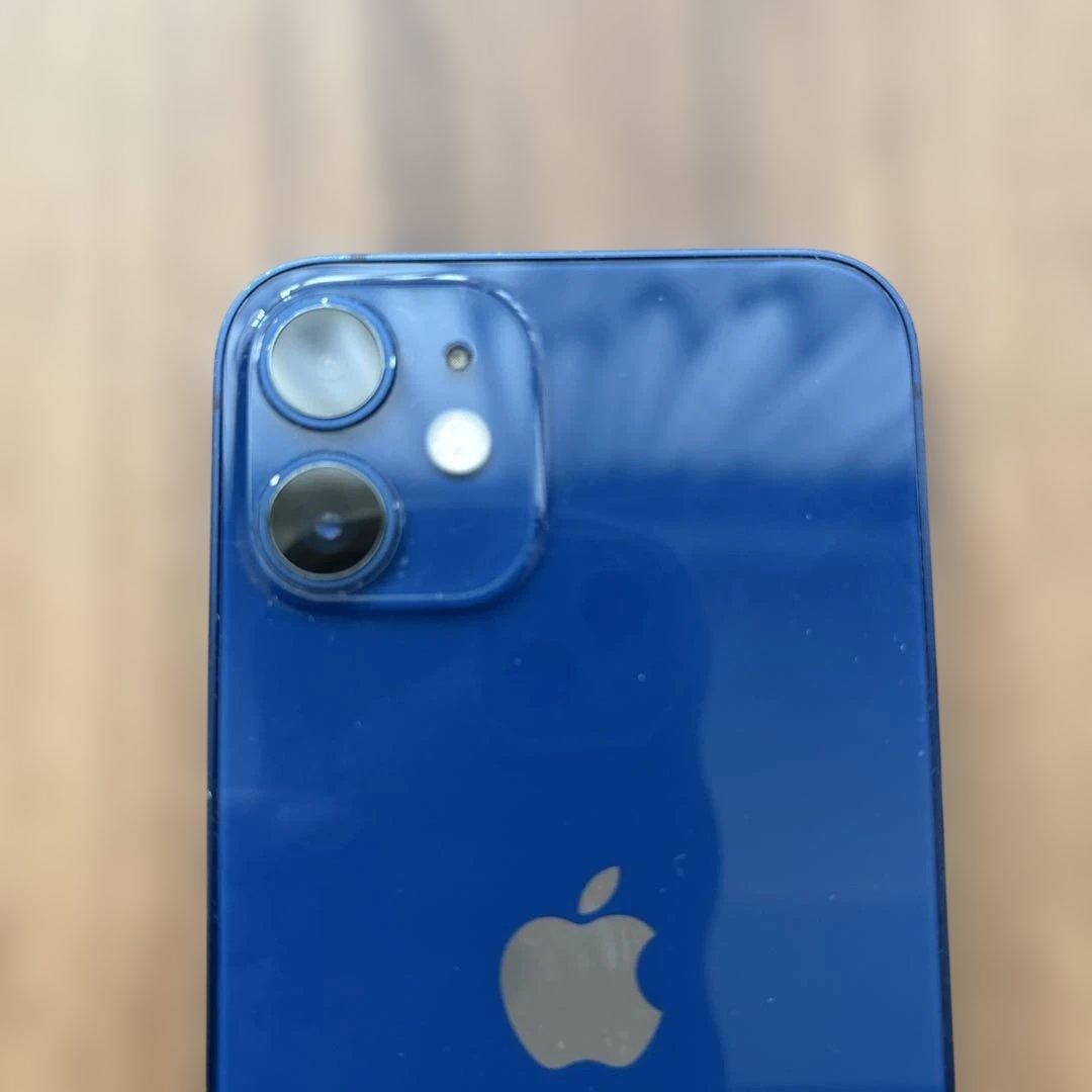 Apple iPhone 12 深い青 本体