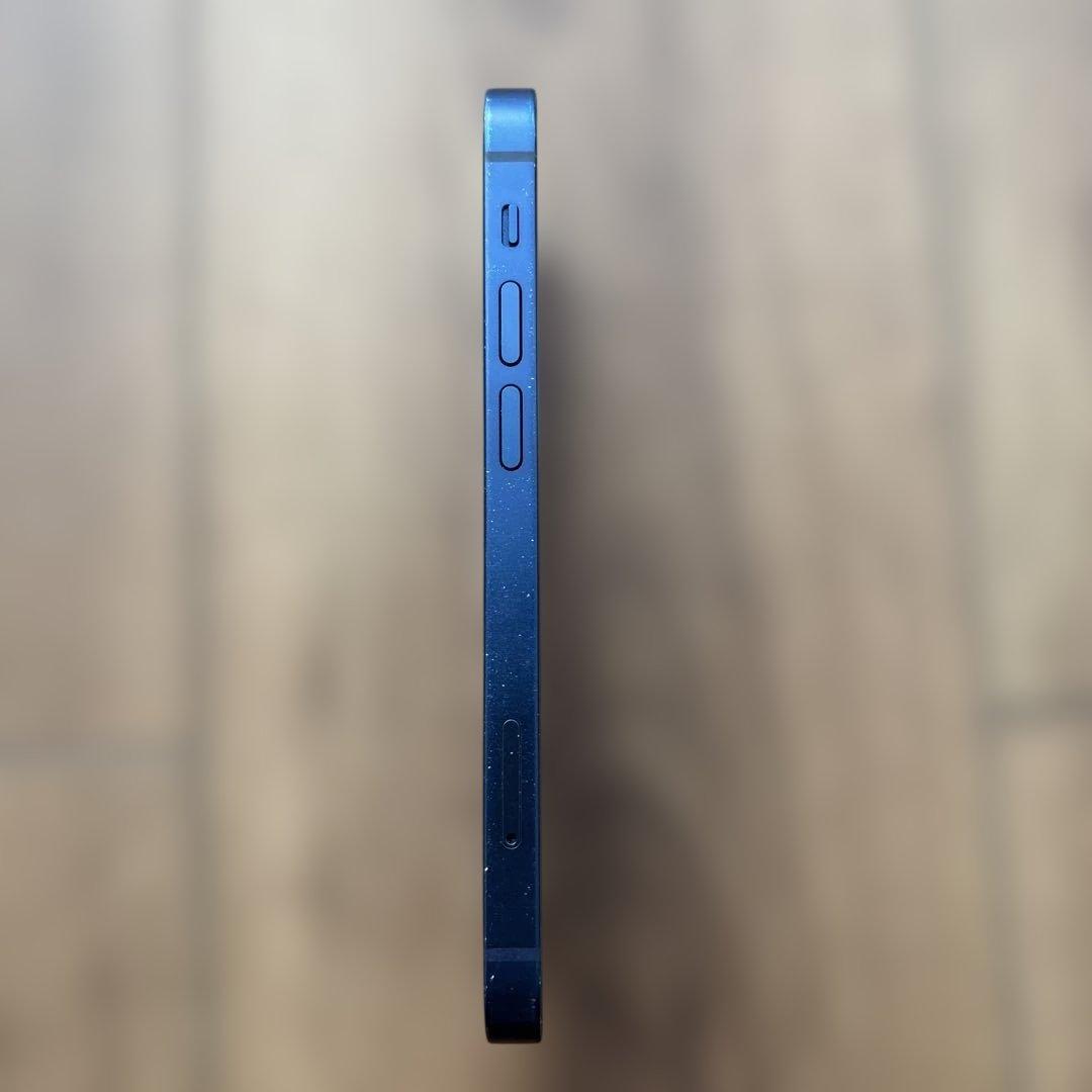 Apple iPhone 12 深い青 本体