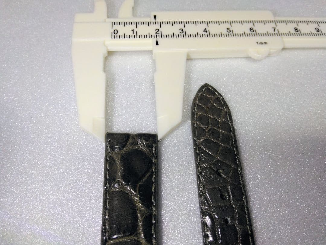 【美品】 高級 本革 18-16mm クロコダイル 腕時計ベルト ダークアッシュ