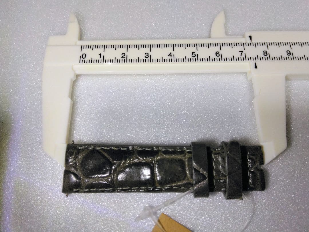 【美品】 高級 本革 18-16mm クロコダイル 腕時計ベルト ダークアッシュ