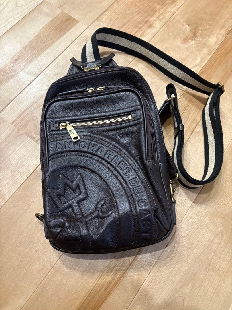 カステルバジャック ボディバッグ 試着のみ　新品未使用