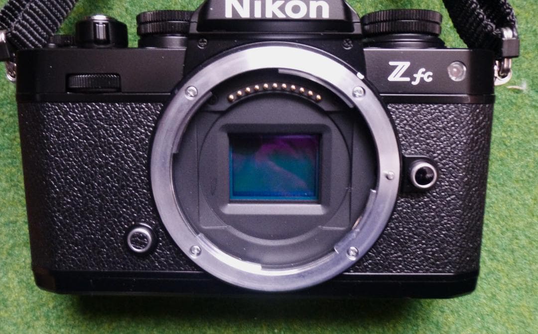 美品　Nikon Z fc ミラーレス一眼 レンズキット　おまけ付き