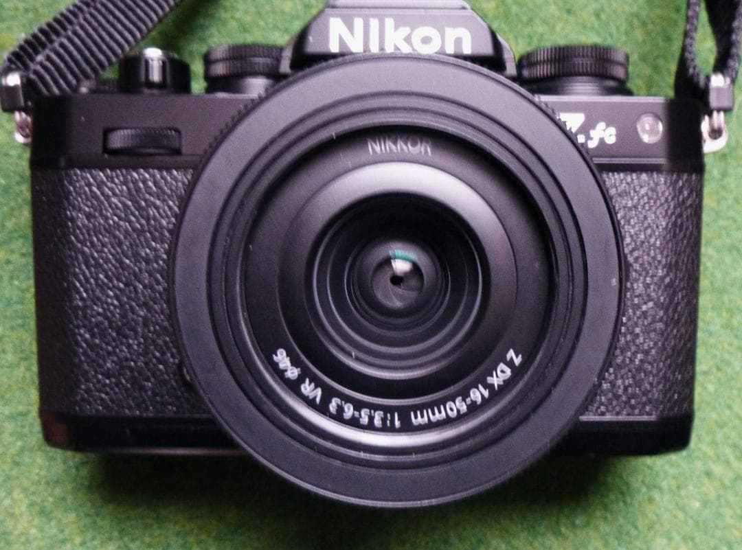 美品　Nikon Z fc ミラーレス一眼 レンズキット　おまけ付き