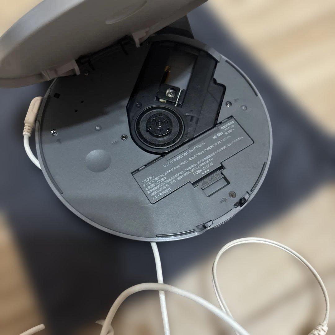 SONY ソニー ウォークマン D-NE730 ポータブルCDプレーヤー