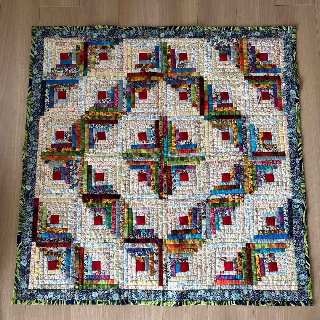 ハンドメイド キルトパッチワーク ログキャビンタペストリー