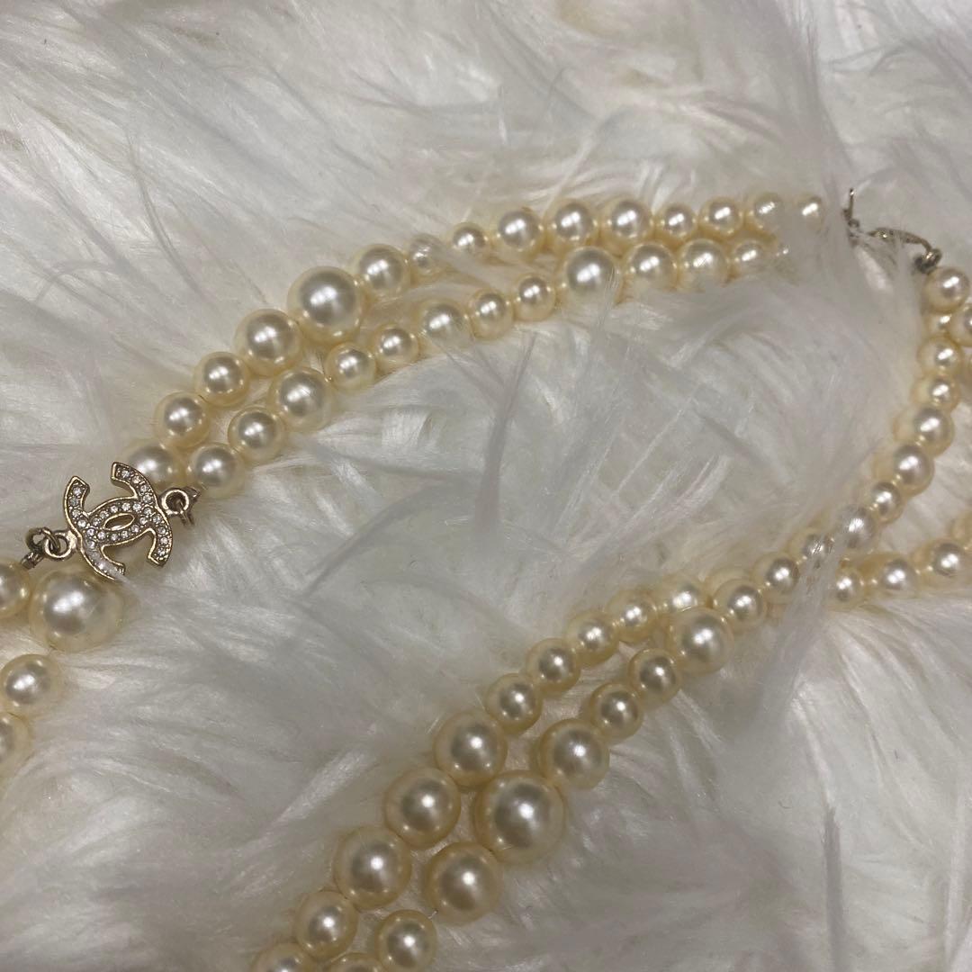 正規CHANEL美品シャネル★ホワイトパールネックレス クリスタルロゴ2連タイプ