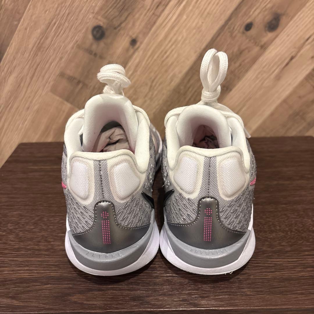 ナイキ サブリナ 2 26cm