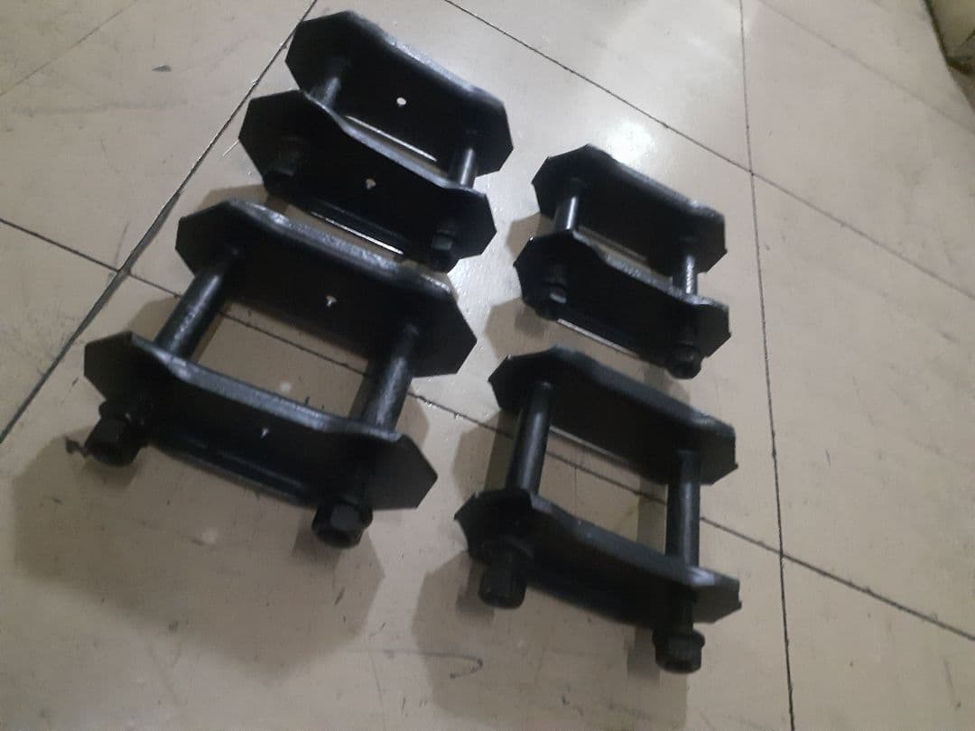 【送料無料】 ジムニー JA11 純正 シャックル 4個セット