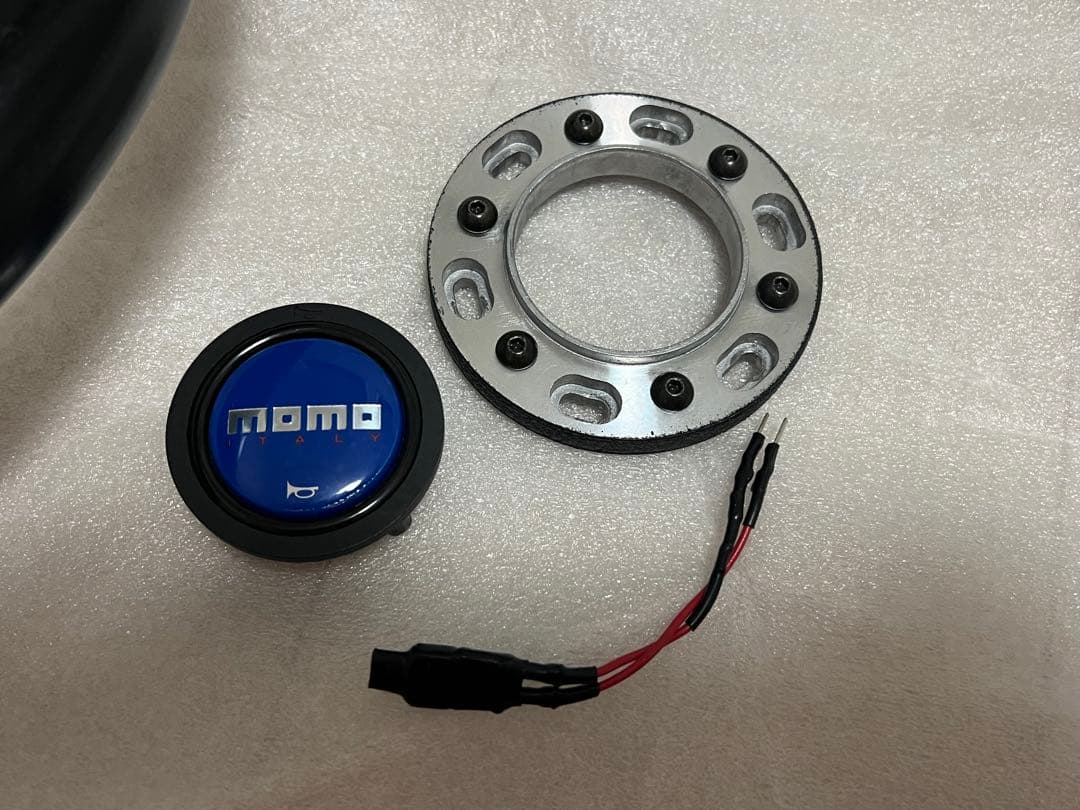 MOMO ステアリングホイール ドリフティング