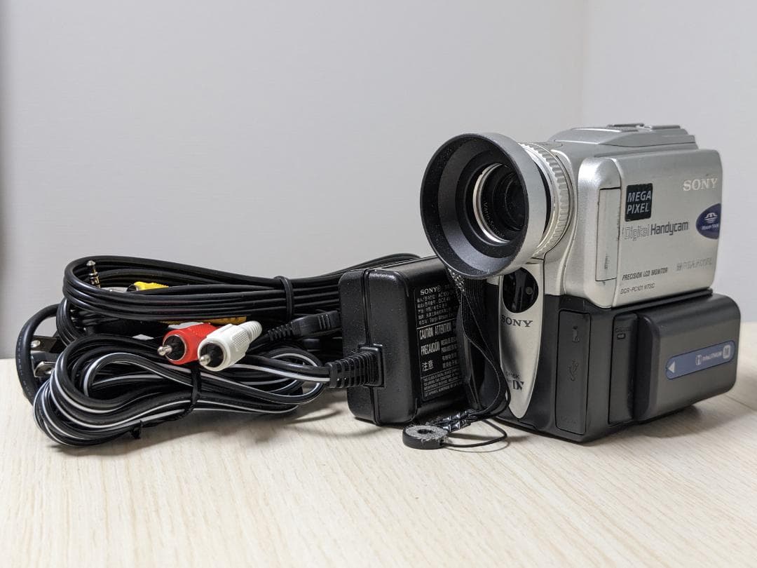 SONY DCR-PC101 MiniDVビデオカメラ ダビングに
