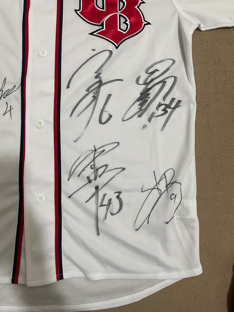 イ*君様 オリックス・バファローズ 直筆サイン入り ユニフォーム