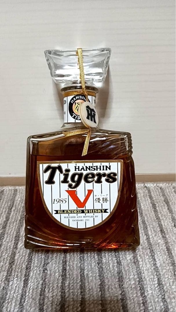 ウイスキー Hanshin Tigers 1985 Blended Whisky