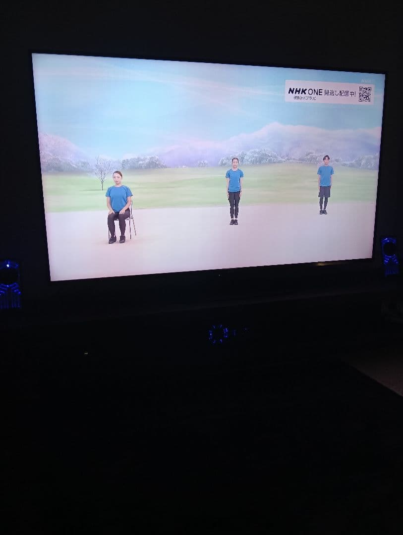 シャープ　８Ｋテレビ　60インチ 8T-C60BW1