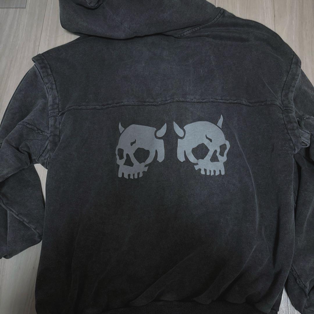 アクロトーキョーGamchu【ガムチュ】我儘に分解分離パッチフーディー