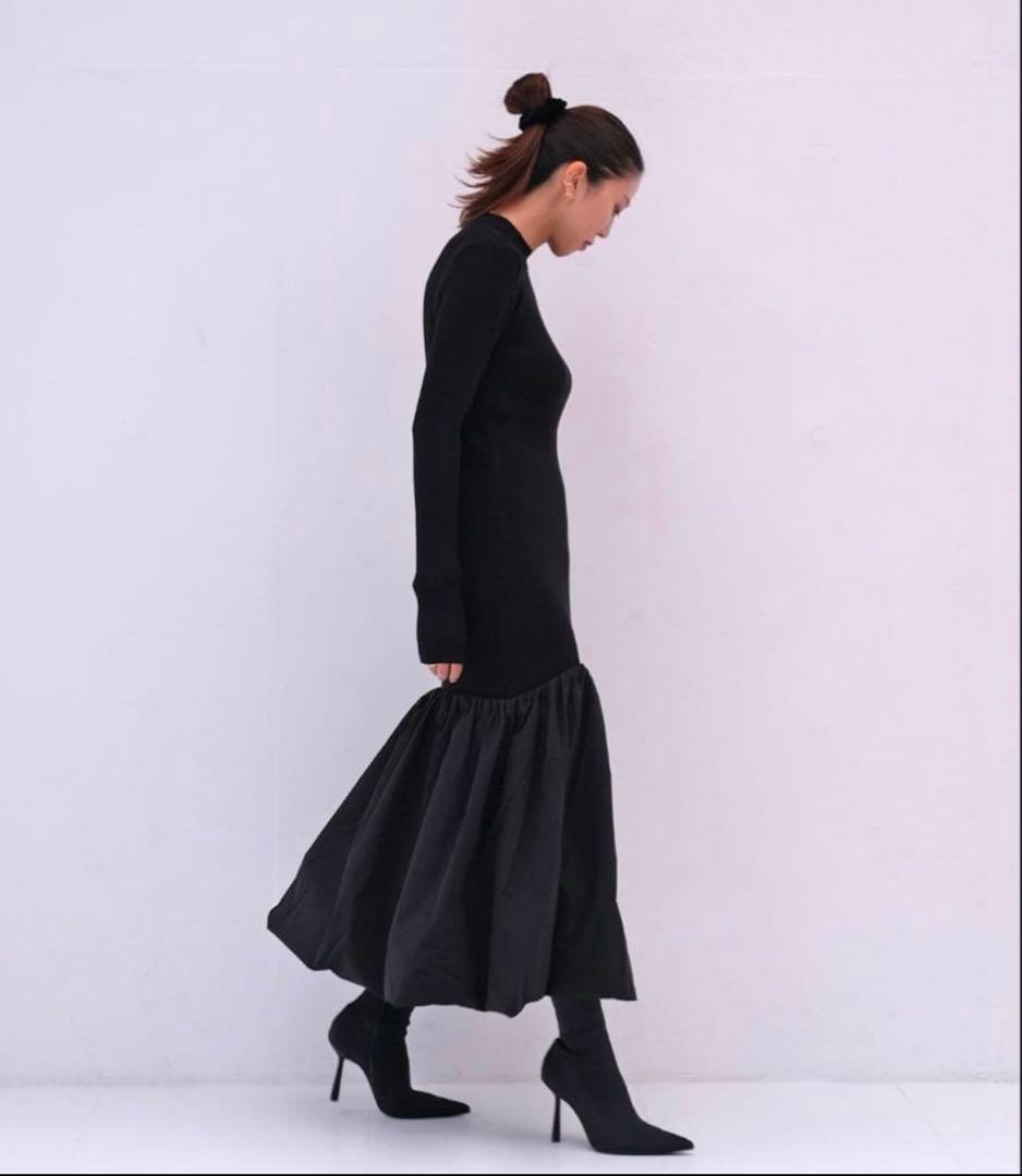 23AW 新品タグ付き　AKTE ヘムバルーンニットワンピース　リブニット