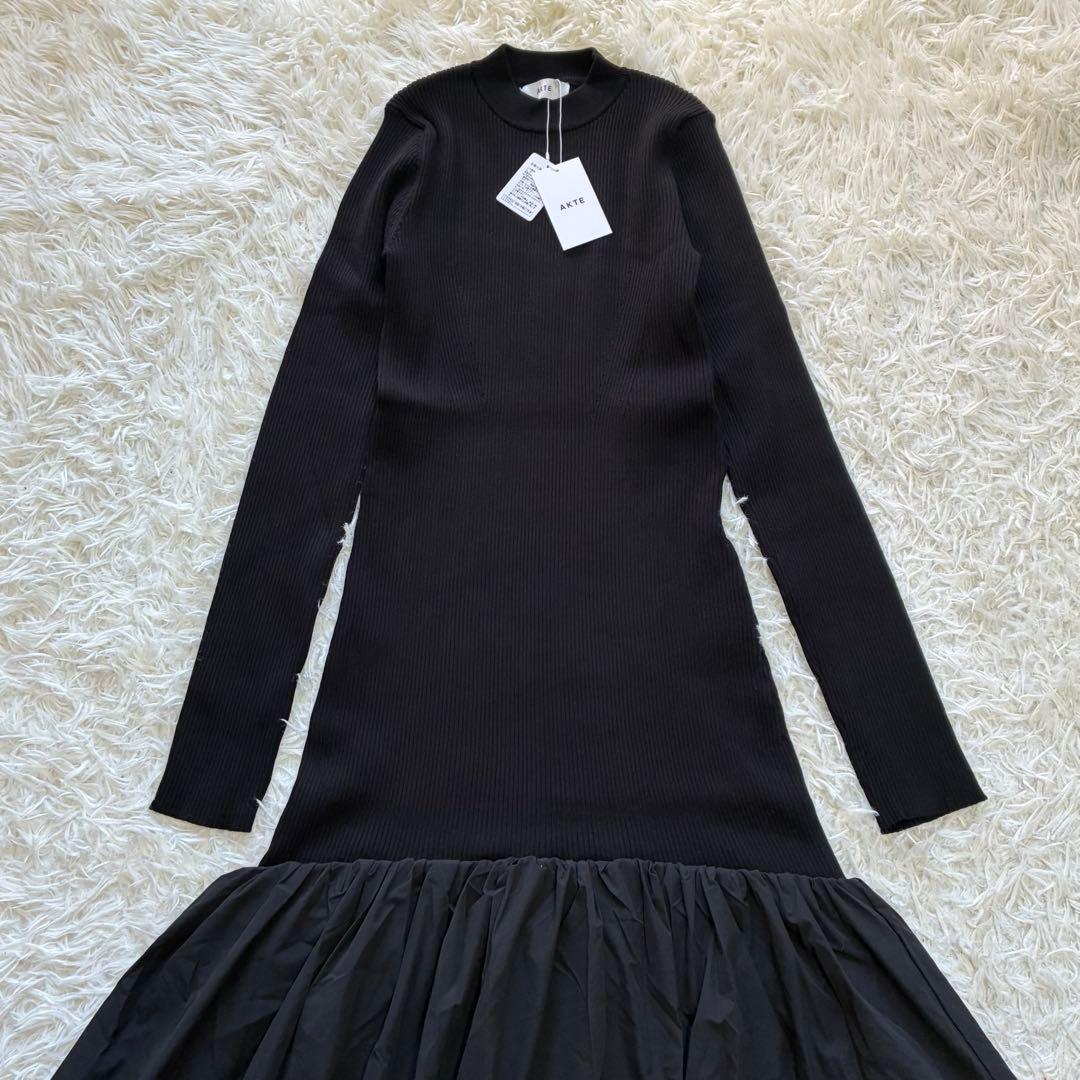 23AW 新品タグ付き　AKTE ヘムバルーンニットワンピース　リブニット