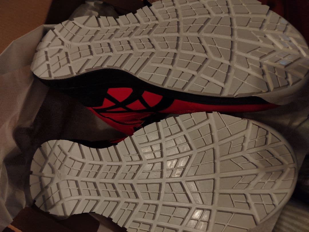 最終お値下げ！本日のみ！asics 　BOA赤ハイカット安全靴