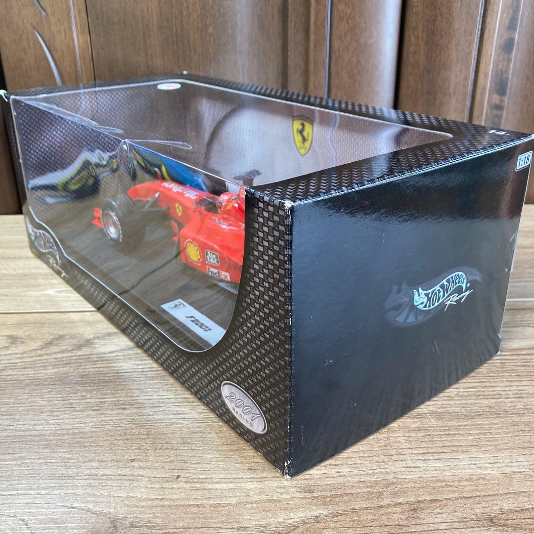 ホットウィール1/18 フェラーリ F2001 Mシューマッハ マルボロカスタム