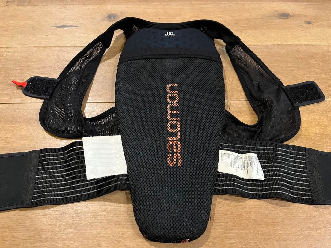 Salomon バックプロテクター　ブラック/ブルー