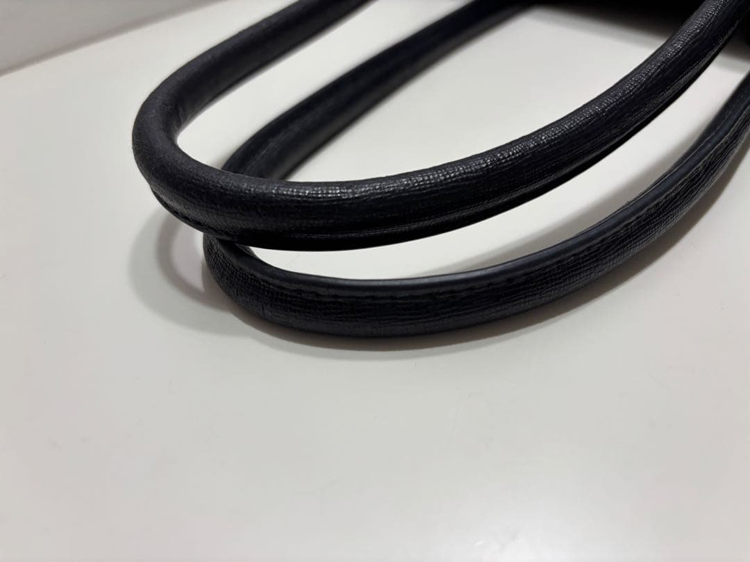 3月期間限定　FURLA トートバッグ 黒 ビジネスバッグ　A4OK 肩掛け可