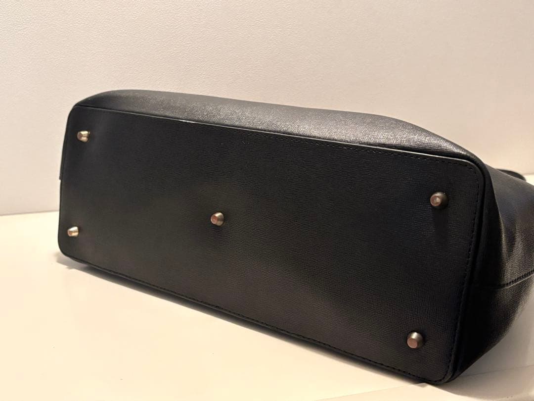 3月期間限定　FURLA トートバッグ 黒 ビジネスバッグ　A4OK 肩掛け可