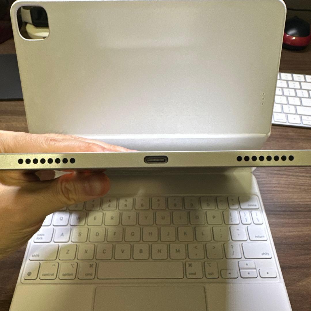 Apple iPad Pro 11インチ + Smart Keyboard