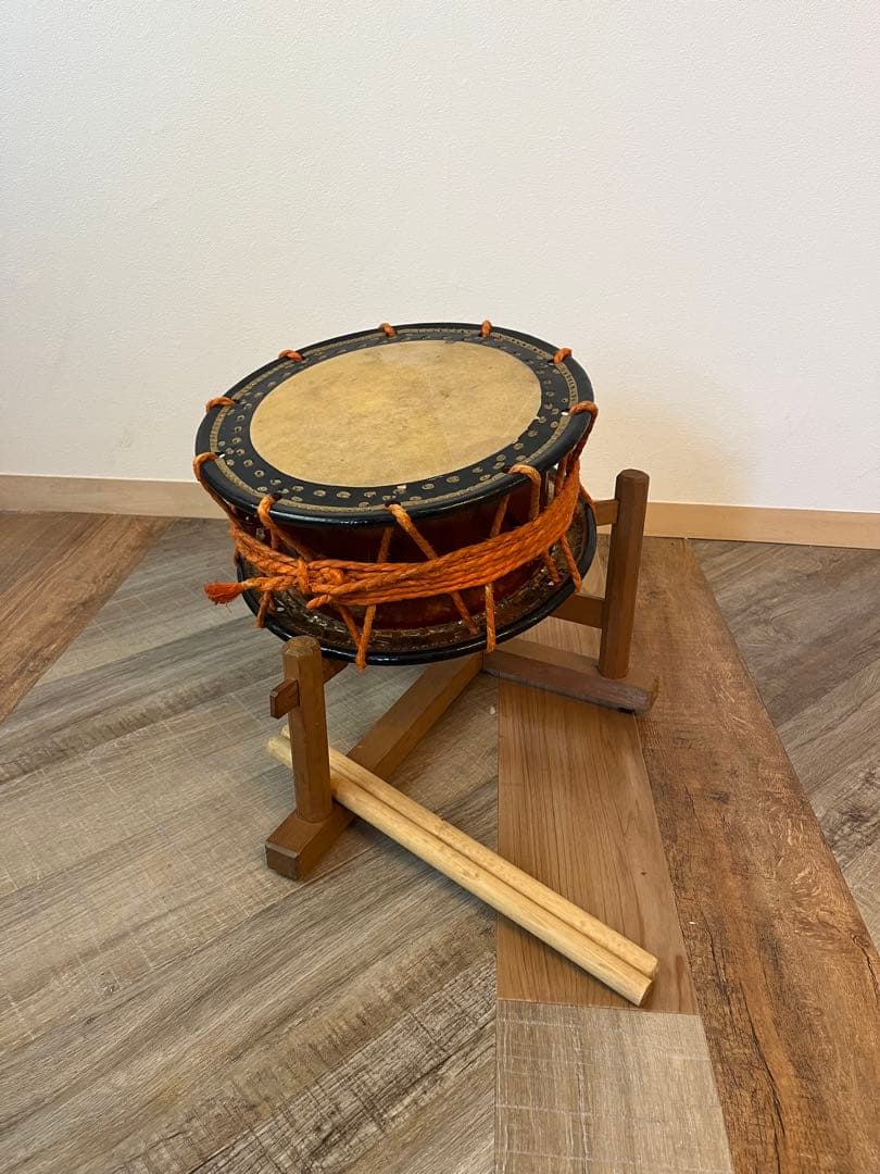 締太鼓 和太鼓 和楽器 締め太鼓 打楽器　台　バチ
