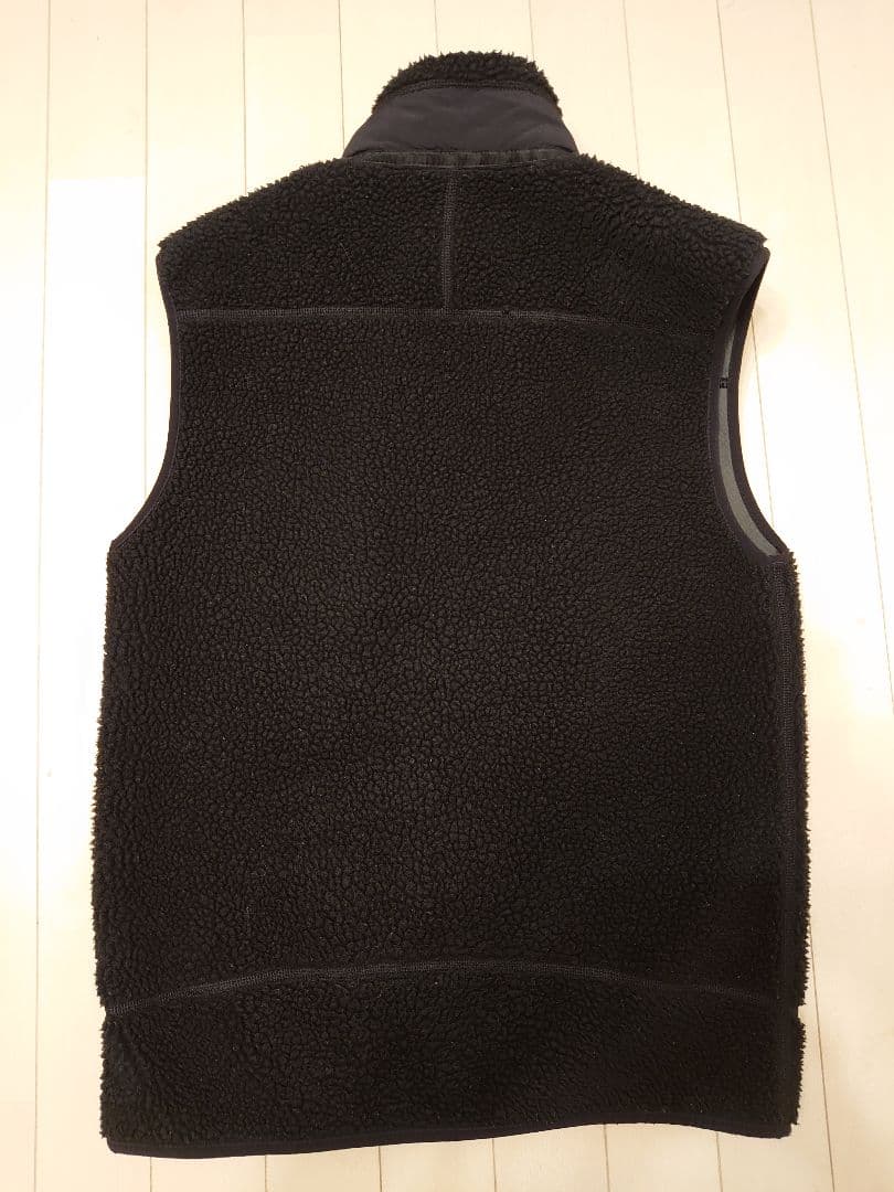 Patagonia フリース ベスト 黒　レトロX
