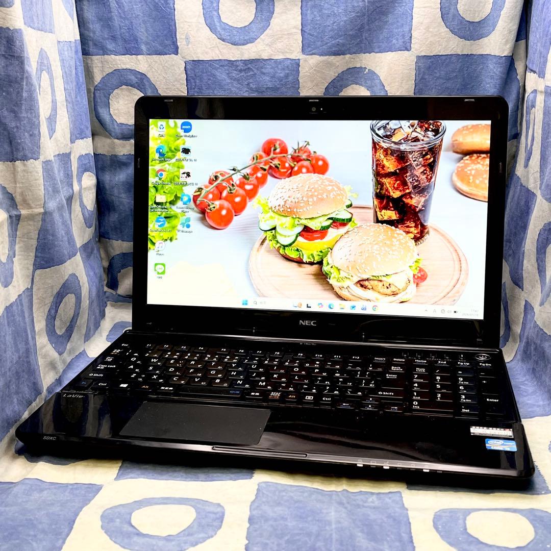 爆速SSD512G&メモリ16G☆i7☆大人な黒♪ブルーレイ&カメラ！Win11