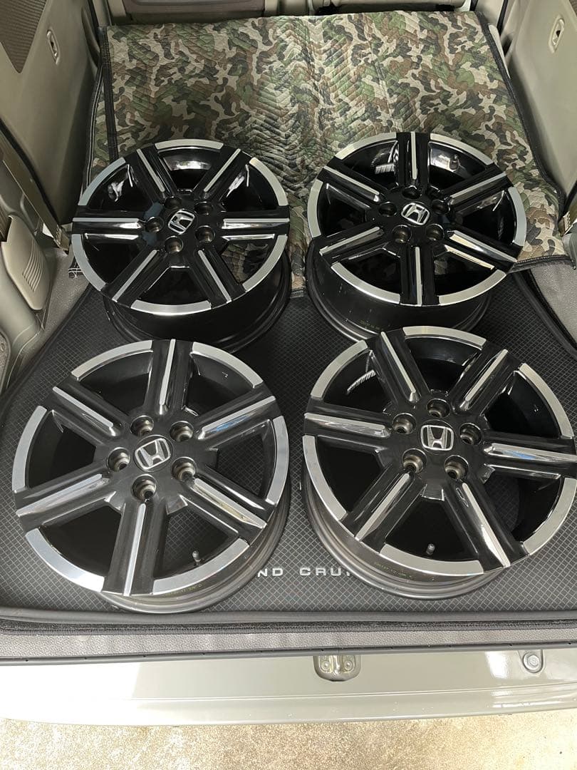 ヴェゼル 純正ホイール 16インチ 7j +50 PCD114.3 黒　4本