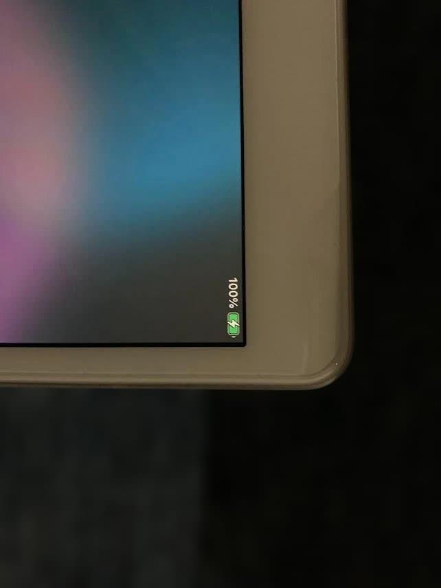 美品　Apple iPad 第8世代　Wi-Fi 32 GB