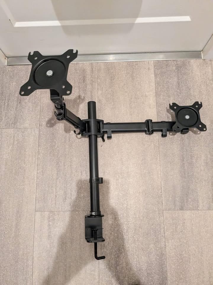 Duronic DM252 デュアルスクリーンモニターアーム