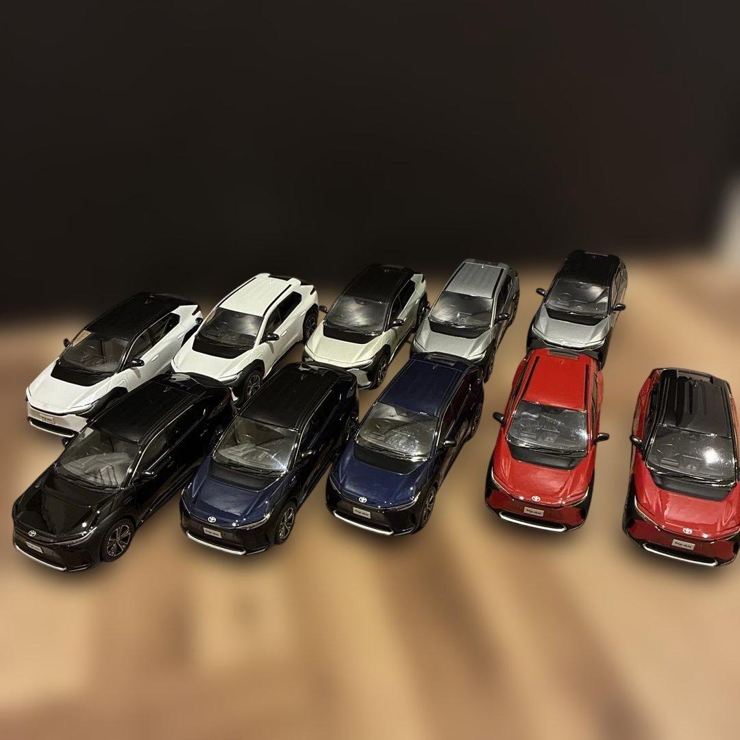 最終値下げ　bz4x カラーサンプル　10台