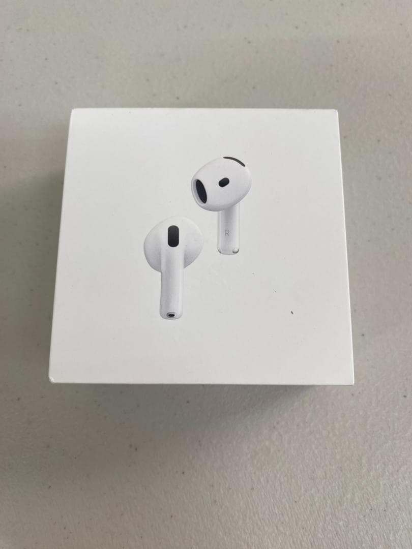 未開封品 AirPods（第4世代）アクティブノイズキャンセリング搭載 イヤホン