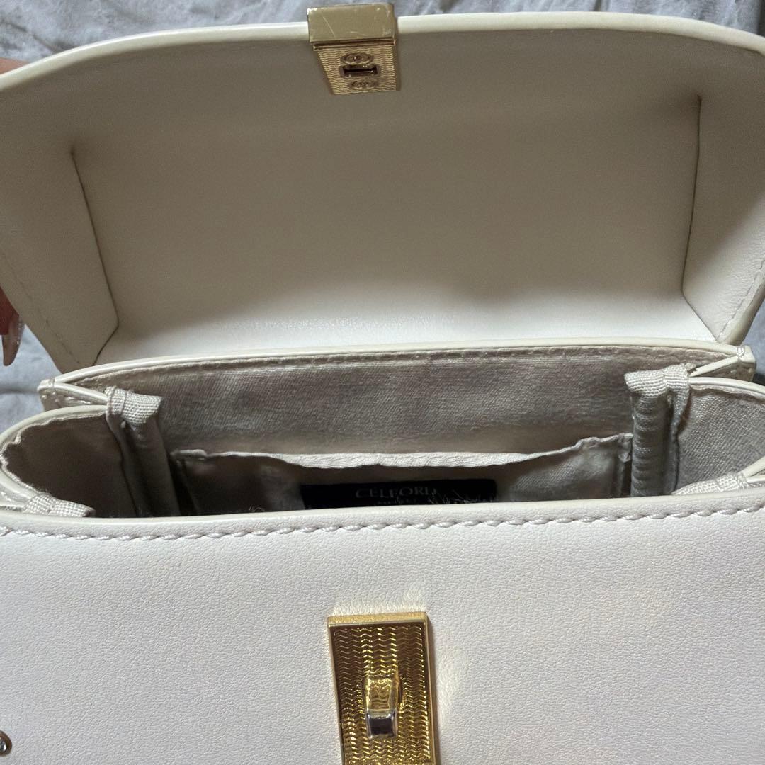 CELFORD ビジュースタッズポシェット アイボリー