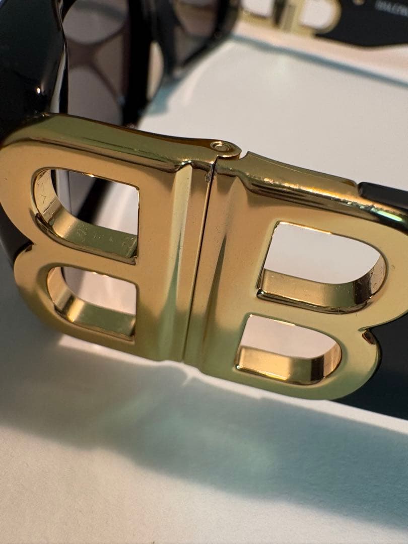 BALENCIAGA DYNASTY RECTANGLE サングラス 平本蓮