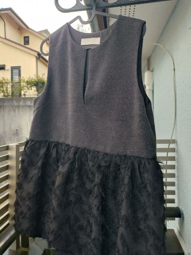 ノーリーズのジレ風ベスト