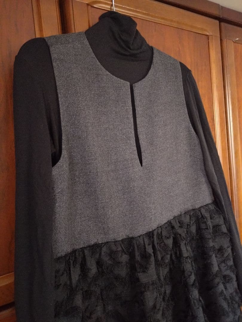 ノーリーズのジレ風ベスト