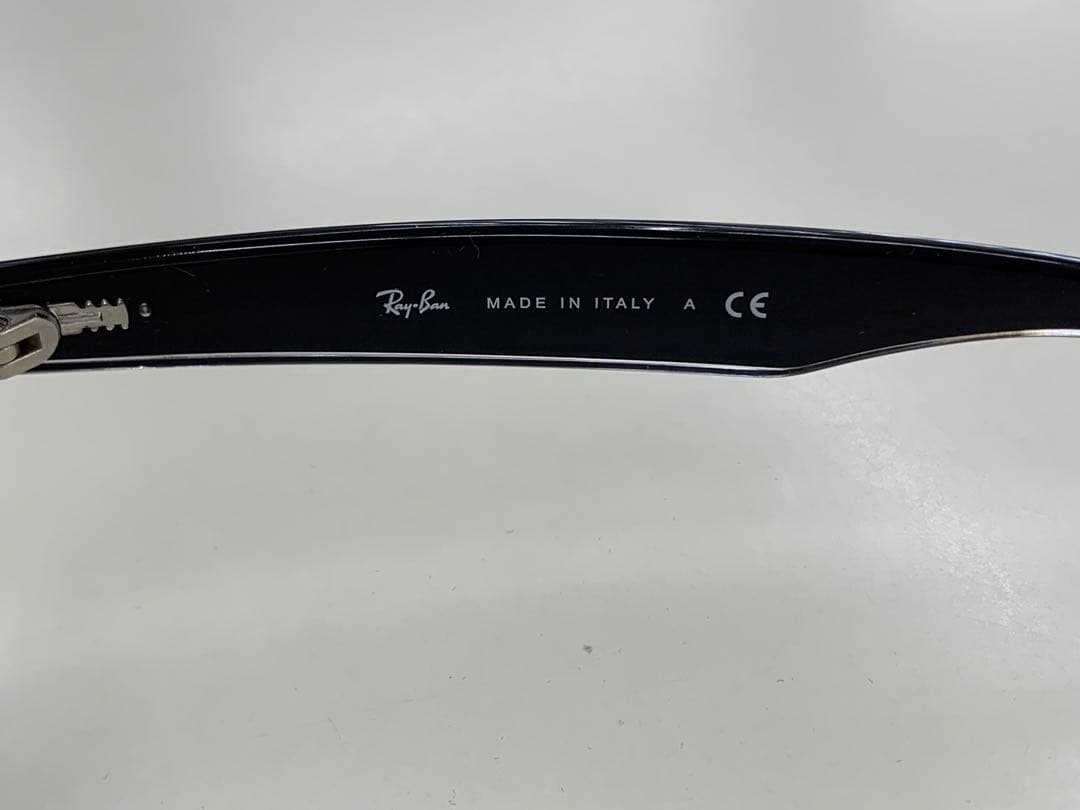 Ray-Ban RB 2132-F New Wayfarer サングラス