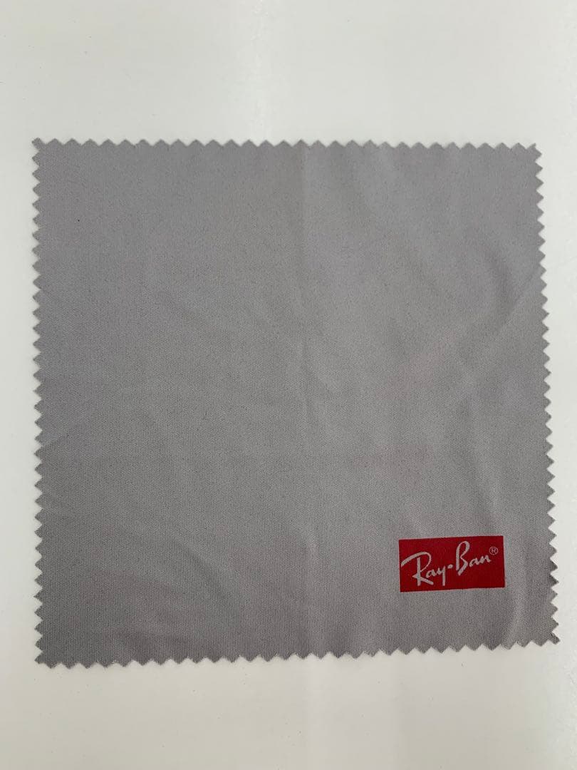 Ray-Ban RB 2132-F New Wayfarer サングラス