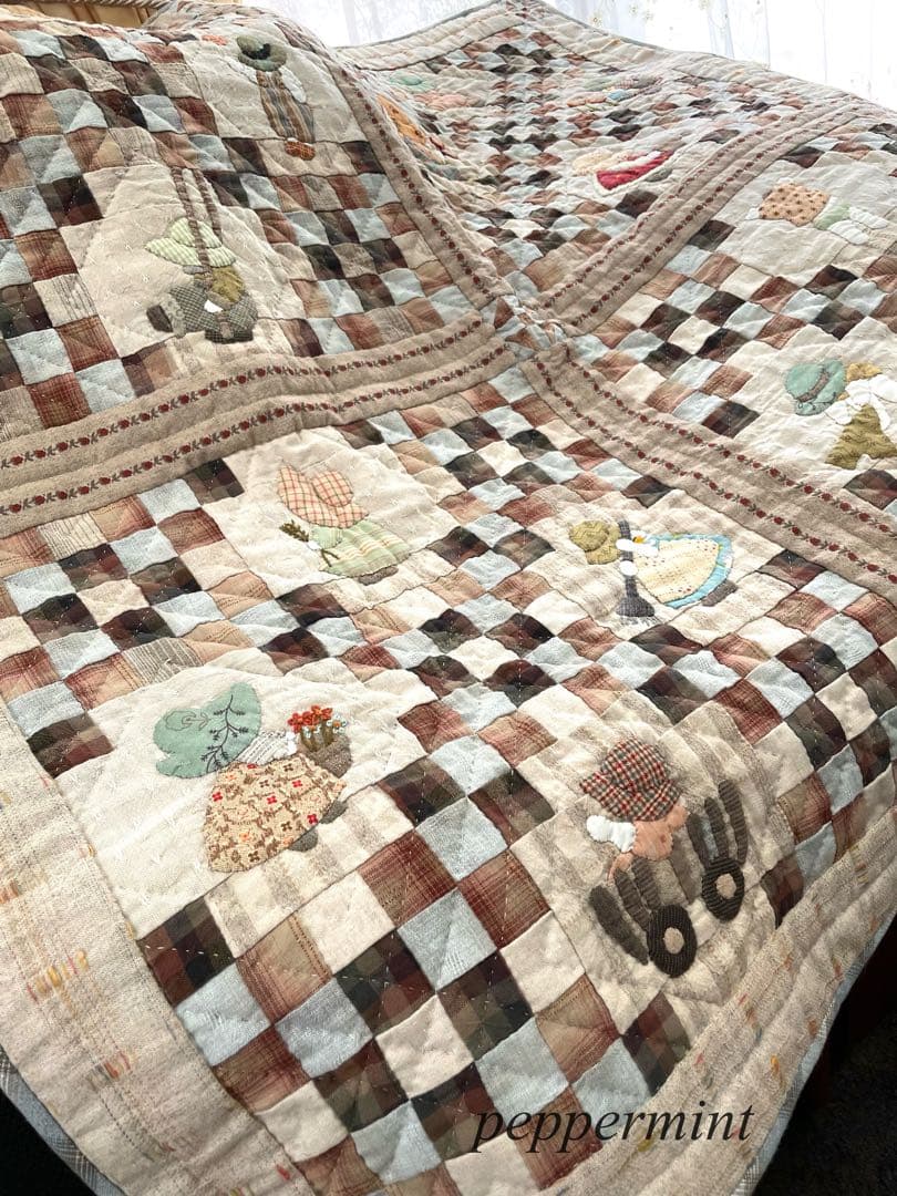 スーちゃんのタペストリー　パッチワークタペストリーパッチワークキルトタペストリー