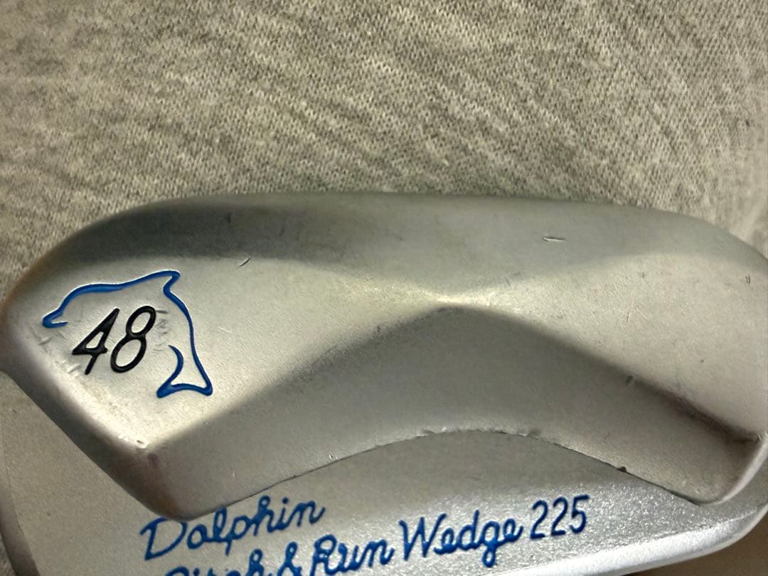チッパー　Dolphin Pitch & Run Wedge 225 48度