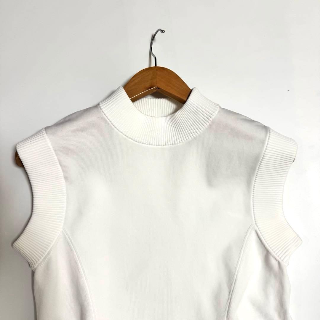 ２点おまとめ！ADORE アドーア エアリーフォルムニット 白 ノースリーブ