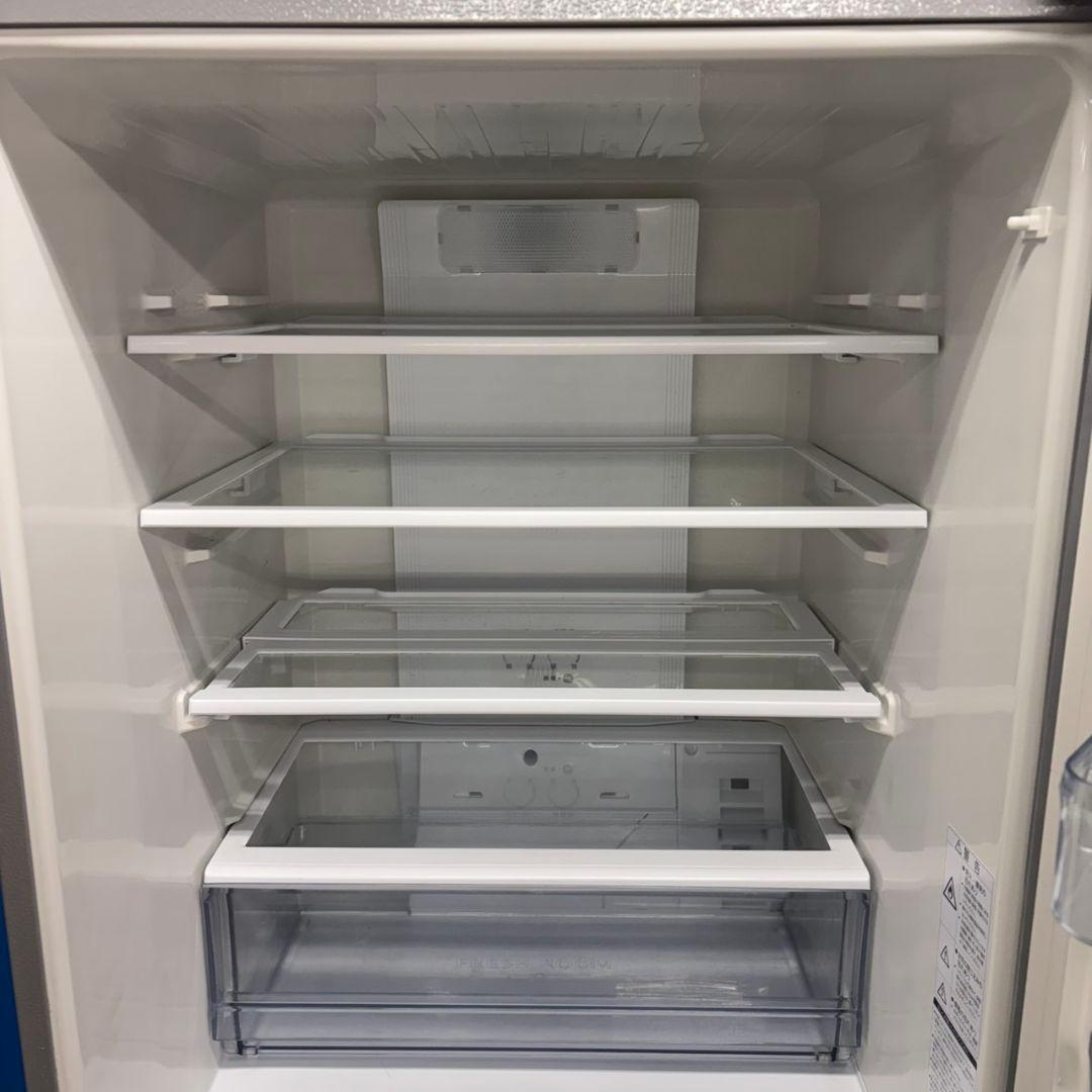 657　関東配送無料　東京発　AQUA　大型冷蔵庫　右開き　300L強　小型