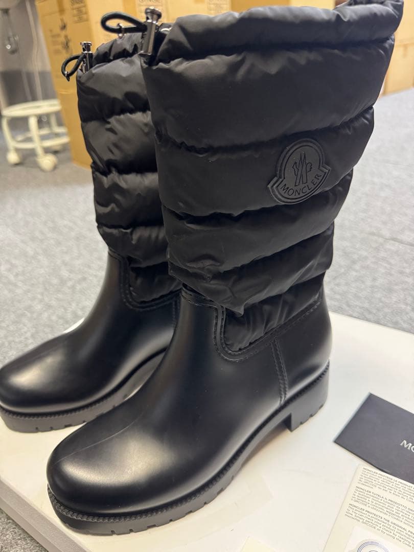 Moncler モンクレール ダウン×ラバーブーツ　36