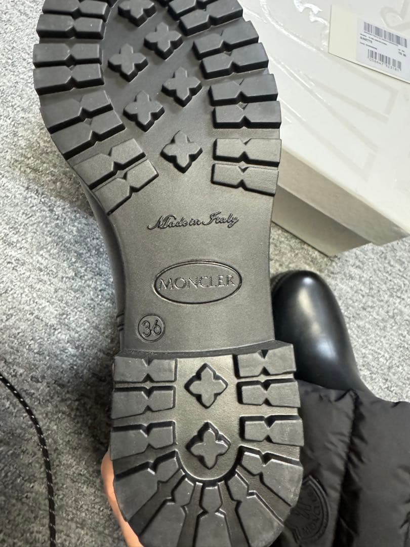 Moncler モンクレール ダウン×ラバーブーツ　36