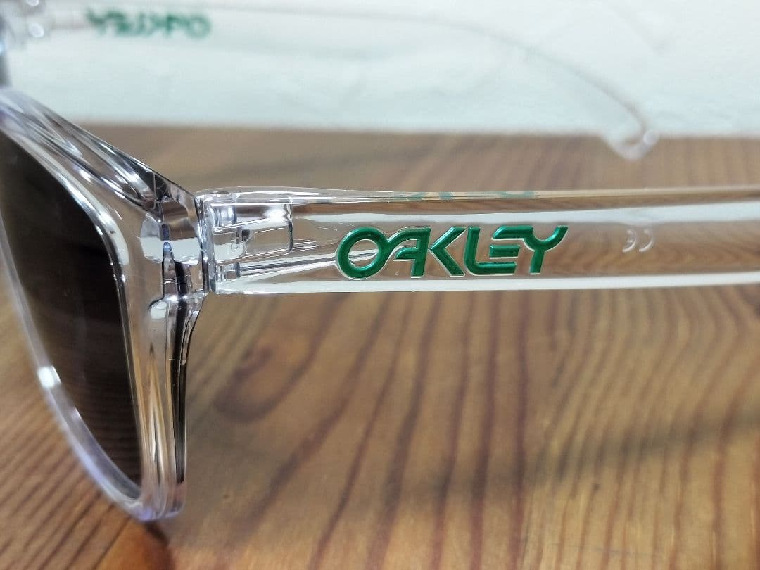 美品 OAKLEY FROGSKINS