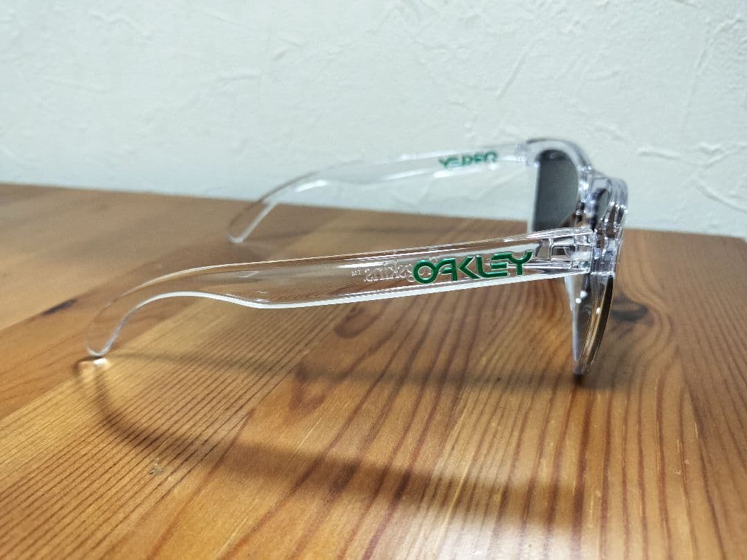 美品 OAKLEY FROGSKINS